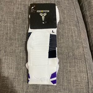 NIKE KOBE 8 SYSTEM LOW CUT SOCKS SIZE 8-12 LARGE RARE White/purple Sx4738-155